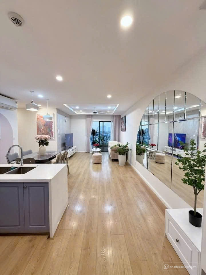 Bán gấp căn hộ chung cư Tràng An complex – 75m2 ( 2PN) – Giá bán chỉ 7 tỷ ( tầng