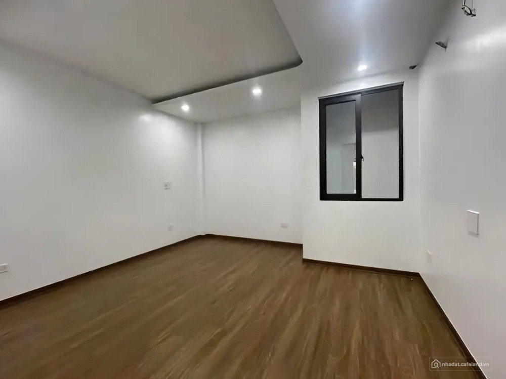 Siêu phẩm Hoàng Cầu, Đống Đa, 7 tầng thang máy mới xây ô tô đỗ cửa sát phố