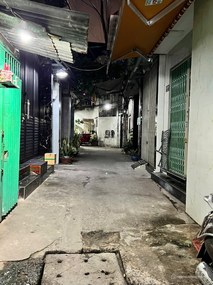 Quận 8-42m2- 4 tầng hẻm thông -tặng full nội thất chỉ hơn 4 tỷ