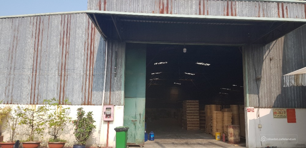 NHÀ XƯỞNG NẰM ĐƯỜNG HÀ HUY GIÁP PHƯỜNG THẠNH LỘC QUẬN 12 CHO THUÊ DT: 800M