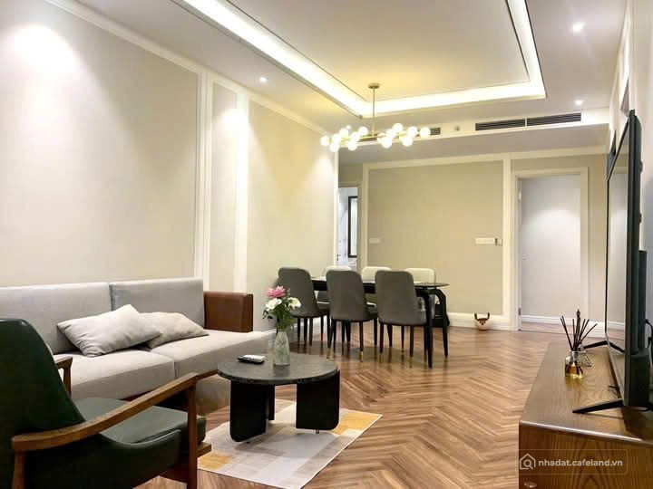 Bán gấp căn hộ chung cư Ngoại Giao Đoàn – 3PN giá chỉ 7 tỷ 4 ( rẻ nhất khu).