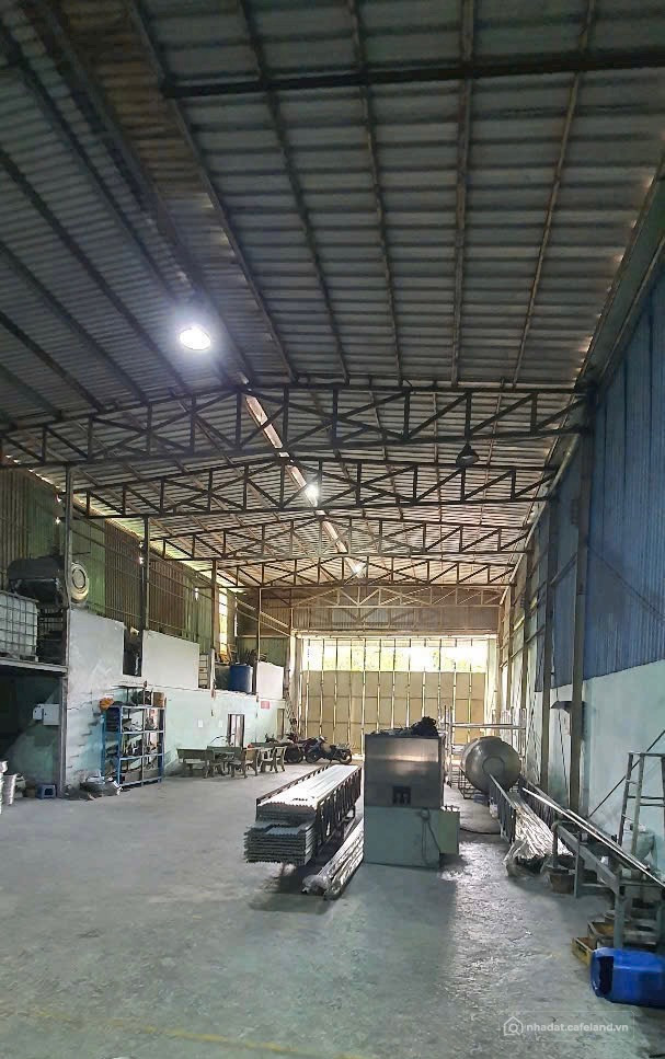 Xưởng 706m2 full thổ mặt tiền Thanh Niên, Phạm Văn Hai, Bình Chánh
