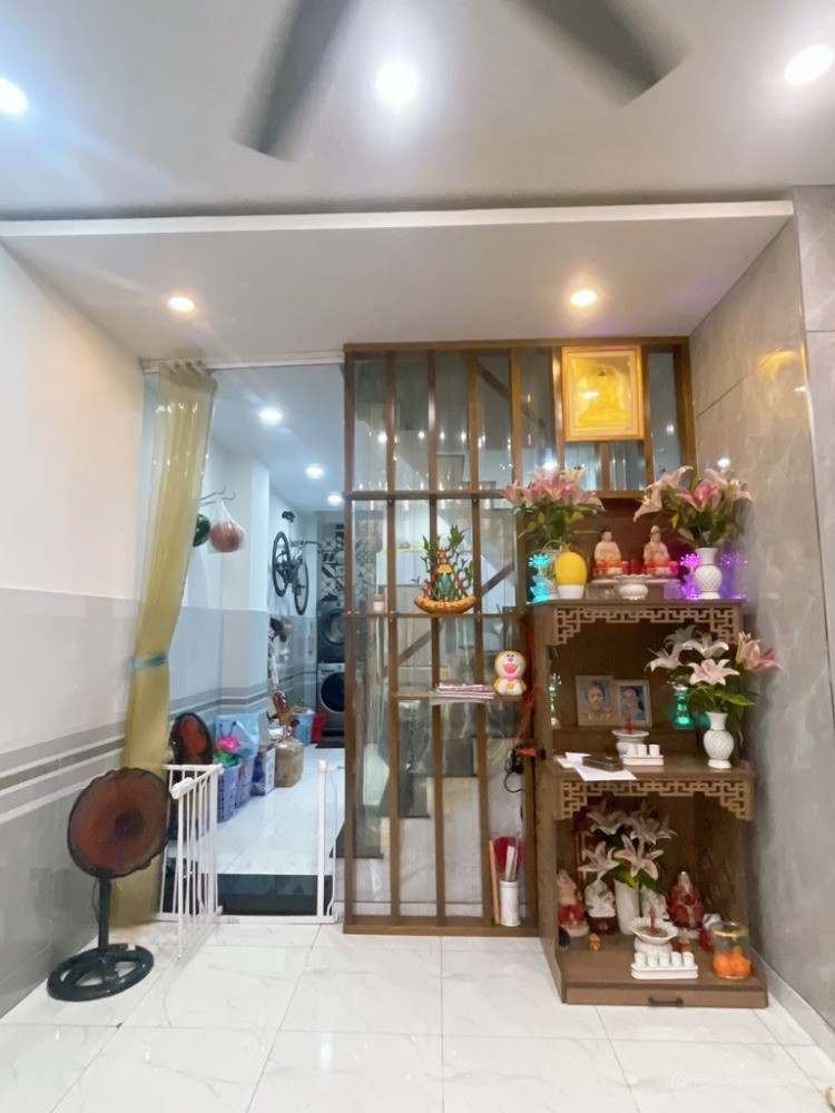 Quận 11, HXH Lê Thị Bạch Cát, phường 11, 35m2, 3 tầng, 3PN, nhỉnh 7 tỷ
