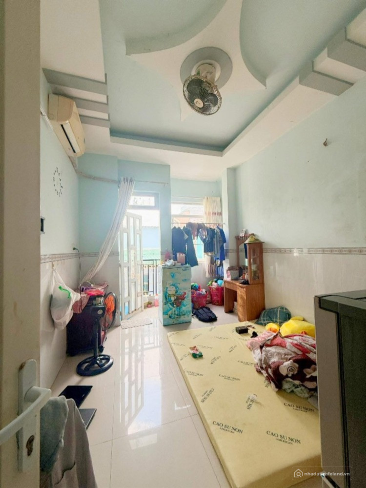 Quận 8- - 3 tầng gần MT-HC đủ giá chỉ nhỉnh 3 tỷ.