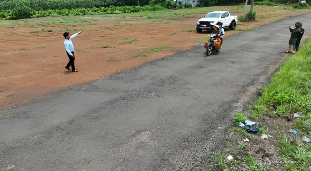 BÁN LÔ ĐẤT NGAY KHU CÔNG NGHIỆP 345 HA
