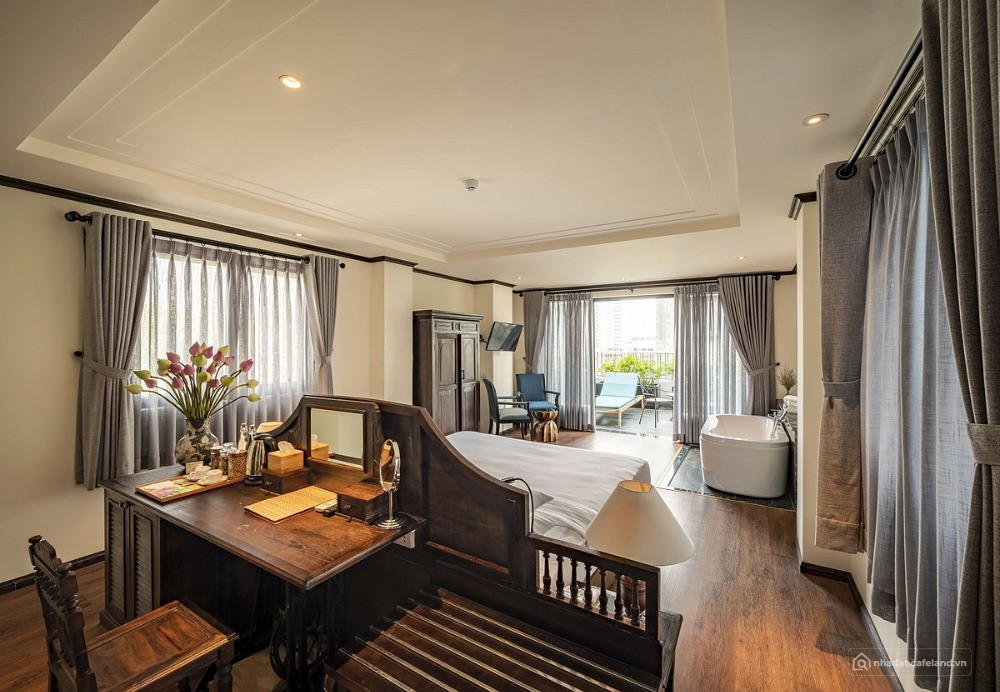 K.sạn 45phòng- có doanh thu 750tr/th- ngang 15m- dtsd: 1400m2- 1hầm+8tầng-135 tỷ