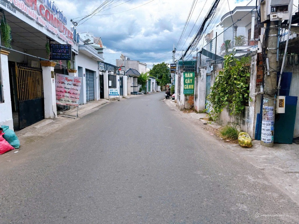 Bán đất hẽm lỡn - trung tâm Phan Thiết, sổ sẵn, giá tốt