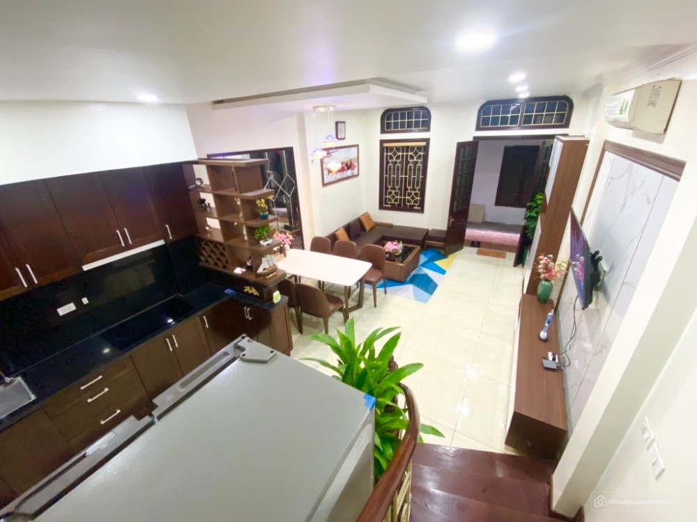 Chủ chuyển nhà cần bán phố Nguyễn Viết Xuân 40m, 5 tầng 3 ngủ, giá chỉ hơn 9 tỷ