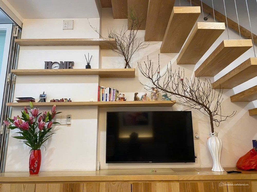 Nhà 4 Tầng- Gỗ Sồi Nhà Sát Metro- Xây Kiên Cố 4tag-4pn nhỉnh 9T đẹp PLA, Đỗ XHop