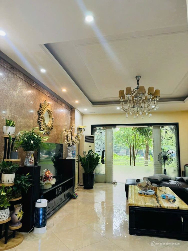 Bán nhà phố Nguyễn Văn Lộc Làng Việt Kiều Châu Âu Euroland 43.5 tỷ, 86.8 m2,