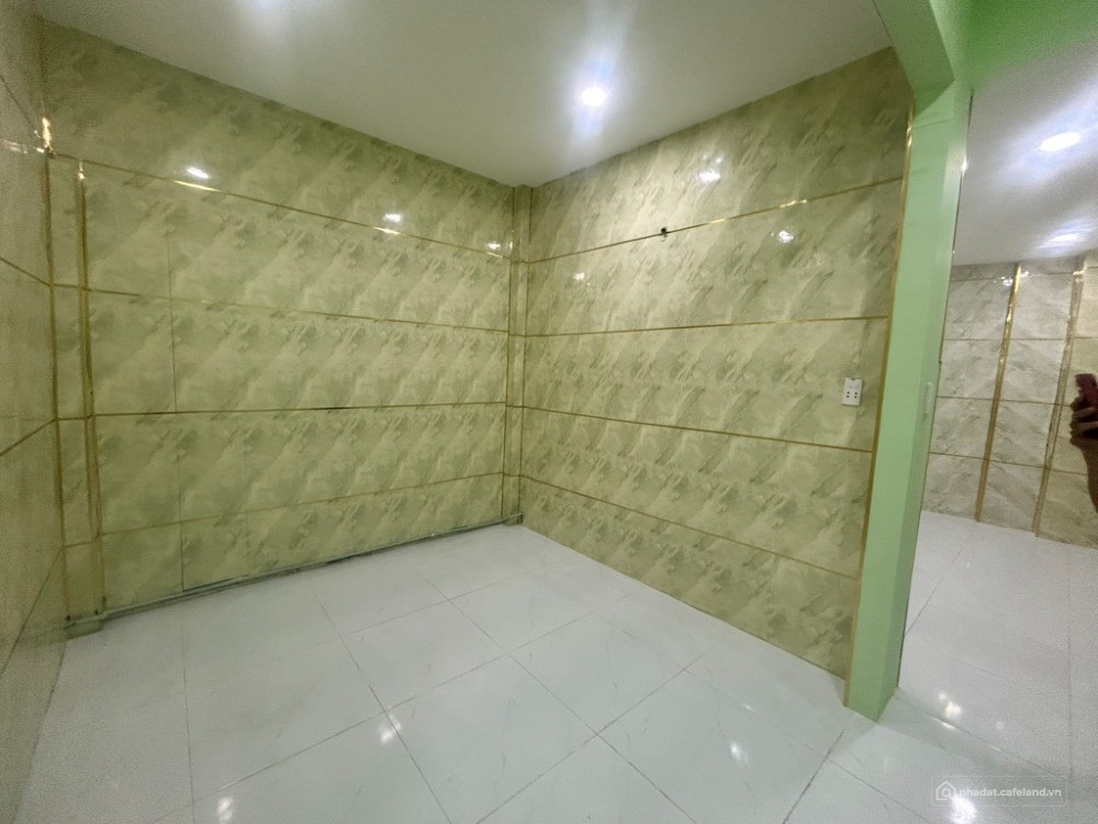 nhà mới 2 tầng 4PN-DT70m2 giá chỉ nhỉnh 4 Đồng.