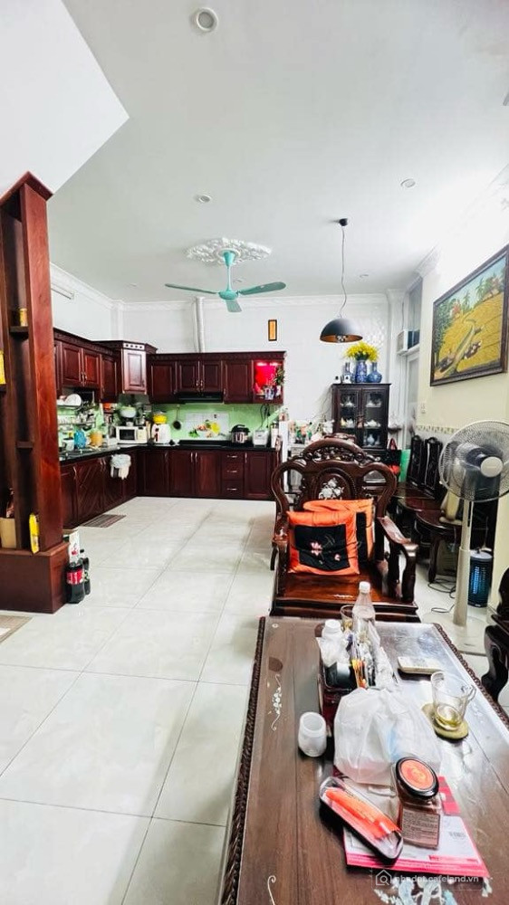 Cực Ngon DT 56m, 4T, ( 5,1 x 11 ) Giá Chào 11.5 tỷ. Cách Phố 1 Phút. CMT8,Quận10
