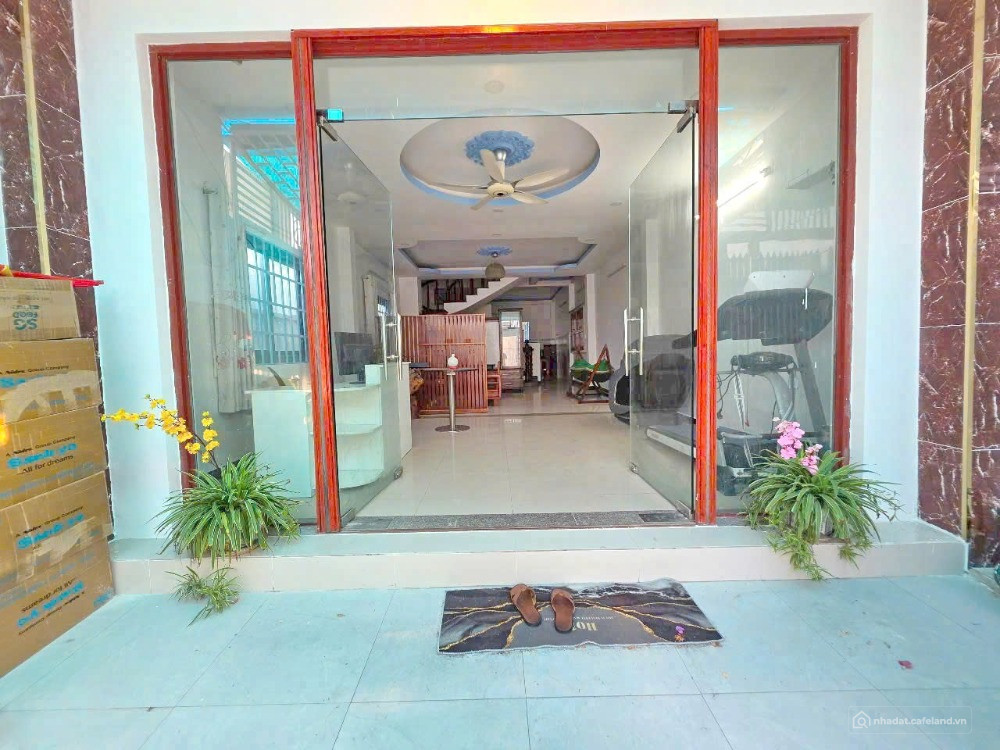 NHÀ HXH NGUYỄN THỊ THẬP QUẬN 7