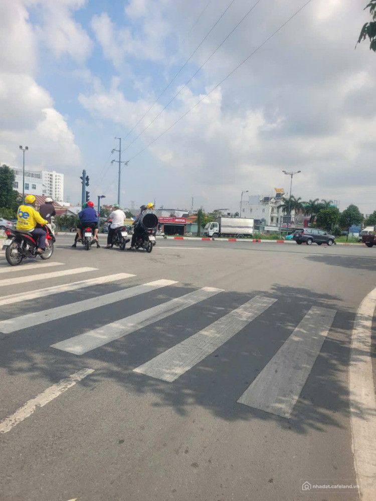 Sốc giá – Nhà đẹp Linh Đồng – Chủ cần tiền bán chỉ 4,x tỷ.