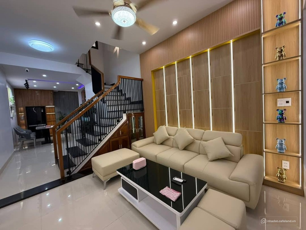 Bán nhà 3 tầng full nội thất – Kiệt ô tô Trường Chinh – Chỉ 3,65 Tỉ