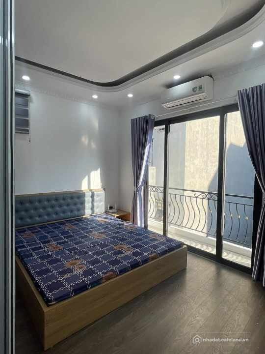 Bán nhanh căn nhà phố Trung kính Cầu Giấy 7 phòng S 42m² Giá 9xxx tỷ