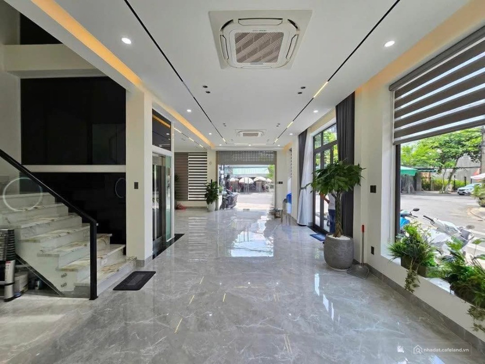 Siêu phẩm nhà đẹp 4 tầng – góc 2 mặt tền – đường 10.5M