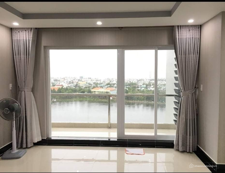 HOT ️ BÁN GẤP CĂN PHOENIX 2 PHÒNG NGỦ VIEW HỒ - GIÁ CHỈ 2.75 TỶ
