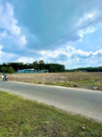 CẦN BÁN 480M2 ĐẤT Ở NGAY CHỢ, TRƯỜNG HỌC ĐI VÀO 200M LÀ TỚI. GIÁ 190 TRIỆU