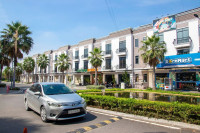 Cần bán nhanh nhà phố 1 trệt 2 lầu KĐT Phúc An City. DT:75m2 Giá 2 tỷ