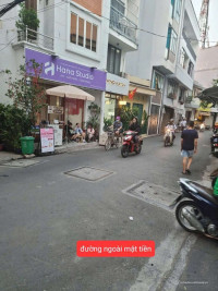 NHÀ CHỦ XÂY RẤT TÂM HUYẾT  
- 5 TẦNG CĂN GÓC 2 MẶT TIỀN KINH DOANH