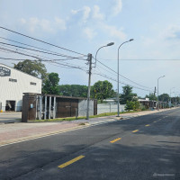 Cần bán nhà vươn mặt tiền đường Nguyễn Thị Sữa.