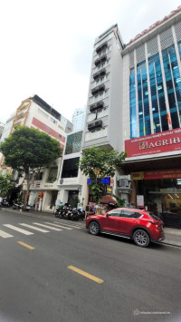 Bán khách sạn MT ngay bến Bạch Đằng, P.Bến Nghé,Q.1 - Hầm + 9 tầng - Gía: 178 tỷ