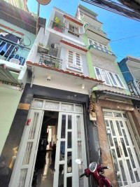 Nhà 3 tầng - 24,1m2 - hẻm trước nhà 3,7m - Tôn Đản. 3,45 tỷ