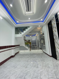 Cần bán gấp nhà 3 tầng, hẻm ô tô thông Đình Phong Phú Tăng Nhơn Phú B, 64m2