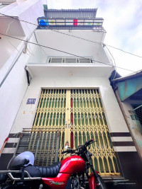 Bán nhà lầu giá rẽ nhất hẻm nhánh đường 30/4 . Giá chỉ 1,29 tỷ