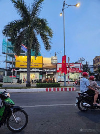 Bán Nhà Mặt Tiền Đường 3 tháng 2. ĐC: Đường 3/2, Phường Xuân Khánh, Q Ninh Kiều