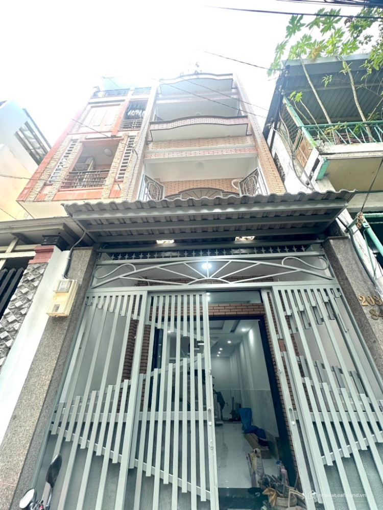 Quận 11, HXH Lãnh Binh Thăng, Phường 12, 46m2, 3 tầng, 4 phòng ngủ, nhỉnh 6 tỷ
