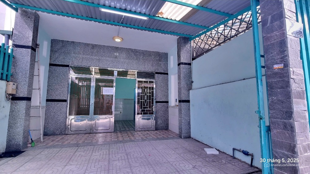 Cho thuê nhà riêng 130m2(5.4m*24m) 3PN 2WC hẻm oto 6m, có sân thượng 102 m2
