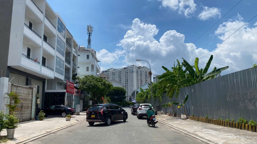 BDS HVL CHO THUÊ NHÀ 12A KHU D AN PHÚ Q2 10x20m RỘNG