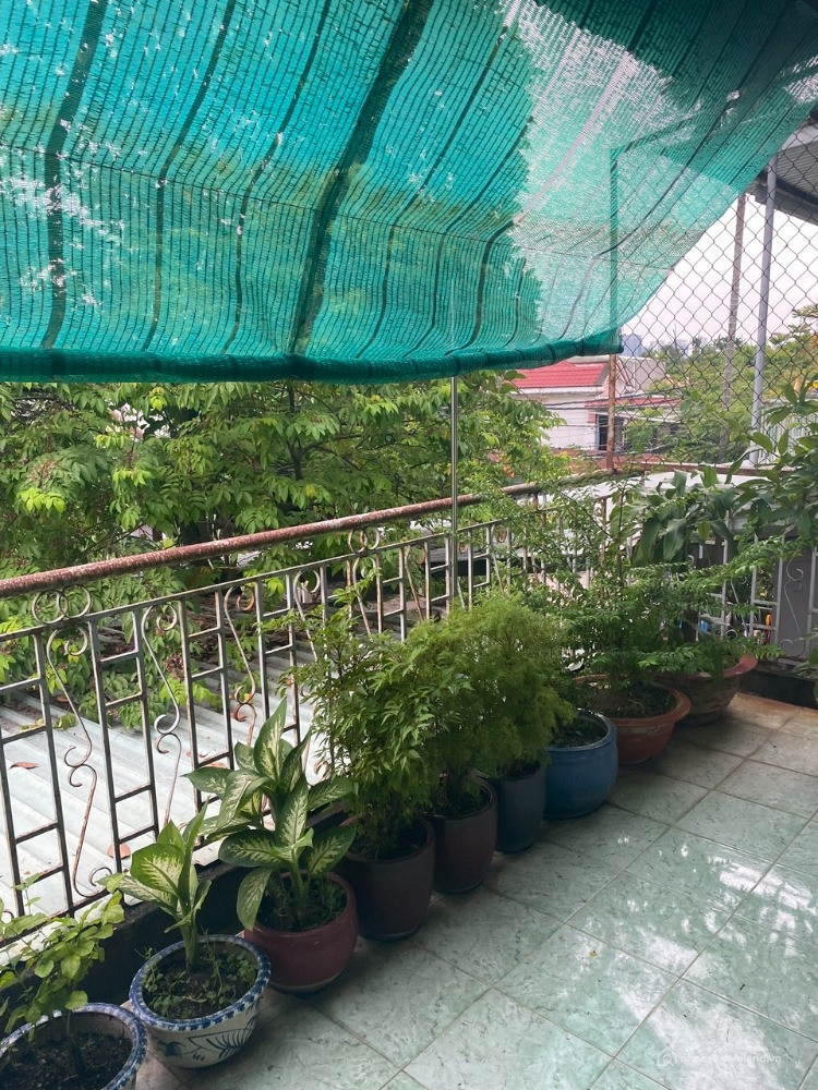 Cho thuê nhà Bình Quới, hẻm xe hơi, tấng 1 100m2, gác 40m2. Giá rẻ.