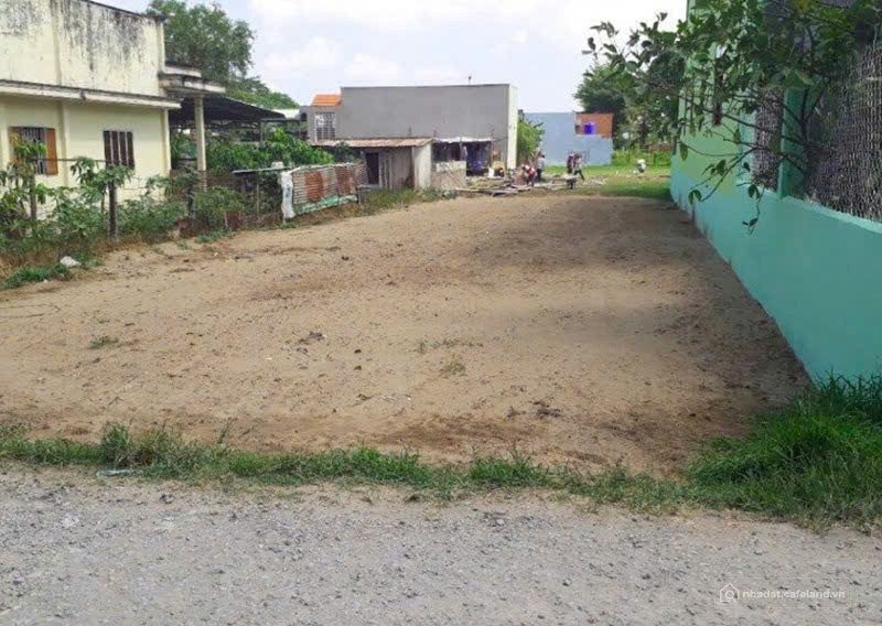 BÁN NHANH 320M2 ĐẤT ĐƯỜNG THÔNG NGAY KCN, SÁT CHỢ ĐÔNG DÂN. GIÁ 190TR