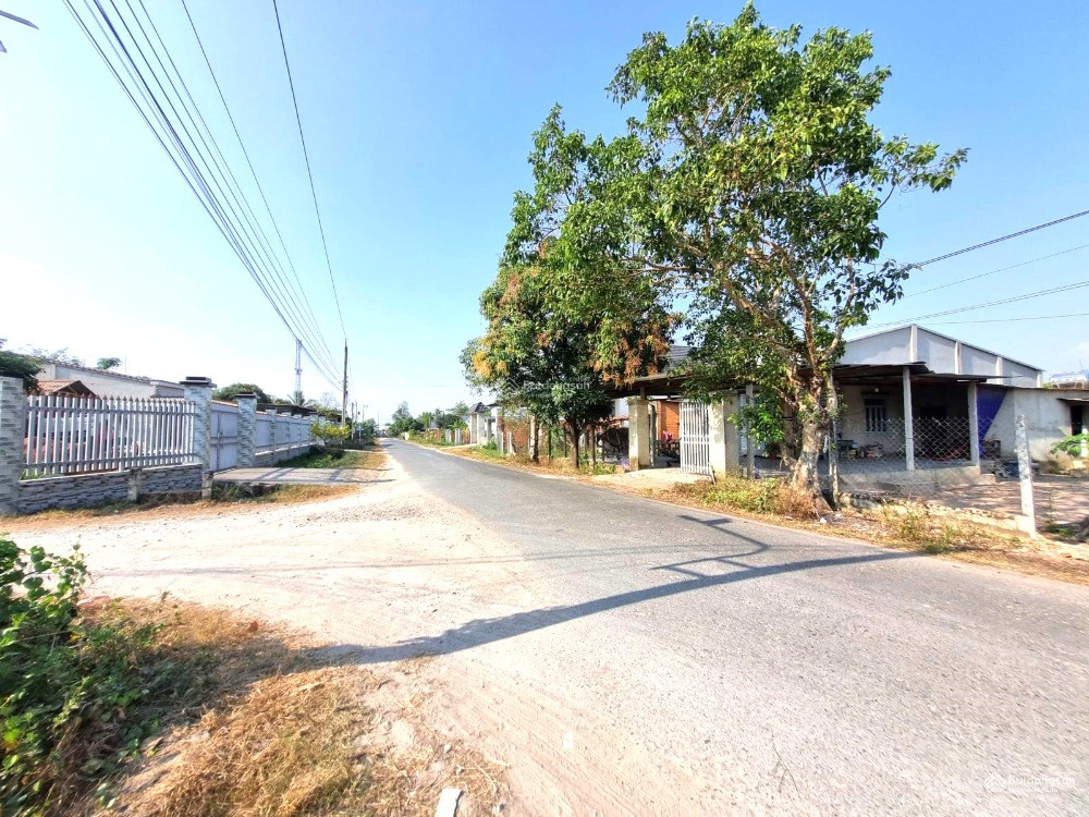 BÁN GẤP LÔ ĐẤT 2675m² CHỈ 190 TRIỆU NẰM GIỮA 2 KCN ĐANG HOẠT ĐỘNG 190TR