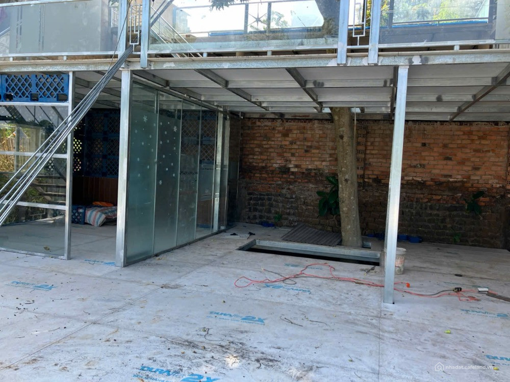 Hơn 400m2, diện tích sàn hơn 800m2 View cực đẹp với 10m Mặt tiền Quốc Lộ 56