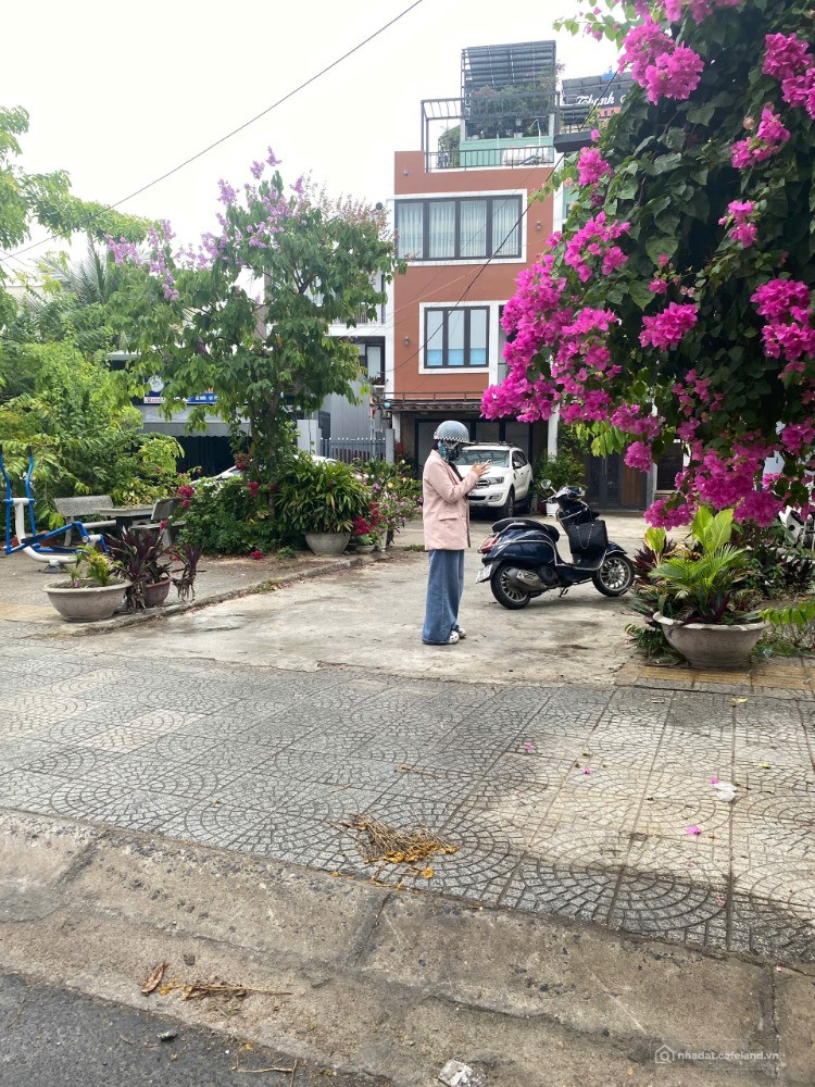 SIÊU PHẨM VILLA 3 TẦNG – CÓ HỒ BƠI – SÁT BIỂN MỸ KHÊ – GIÁ CHỈ 10.2 TỶ!