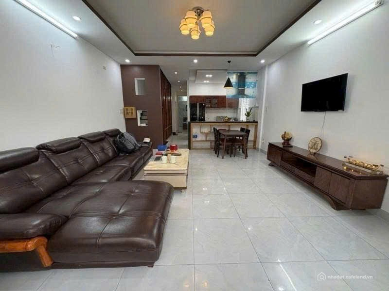 NHÀ 3 TẦNG MẶT TIỀN PHẠM CỰ LƯỢNG – CÁCH BIỂN 2 PHÚT – 4 PHÒNG NGỦ – THU NHẬP ỔN
