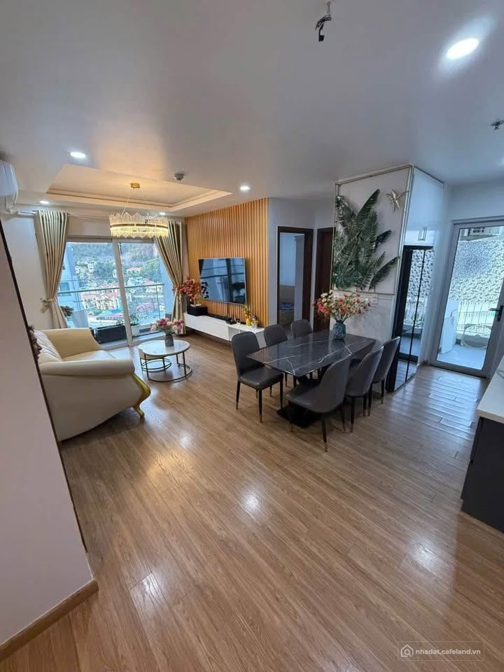 Chính chủ cần bán Căn hộ 2Pn 72m2 Lô Góc chung cư SAPPHIRE S1, Bến Đoan, Hồng Ga