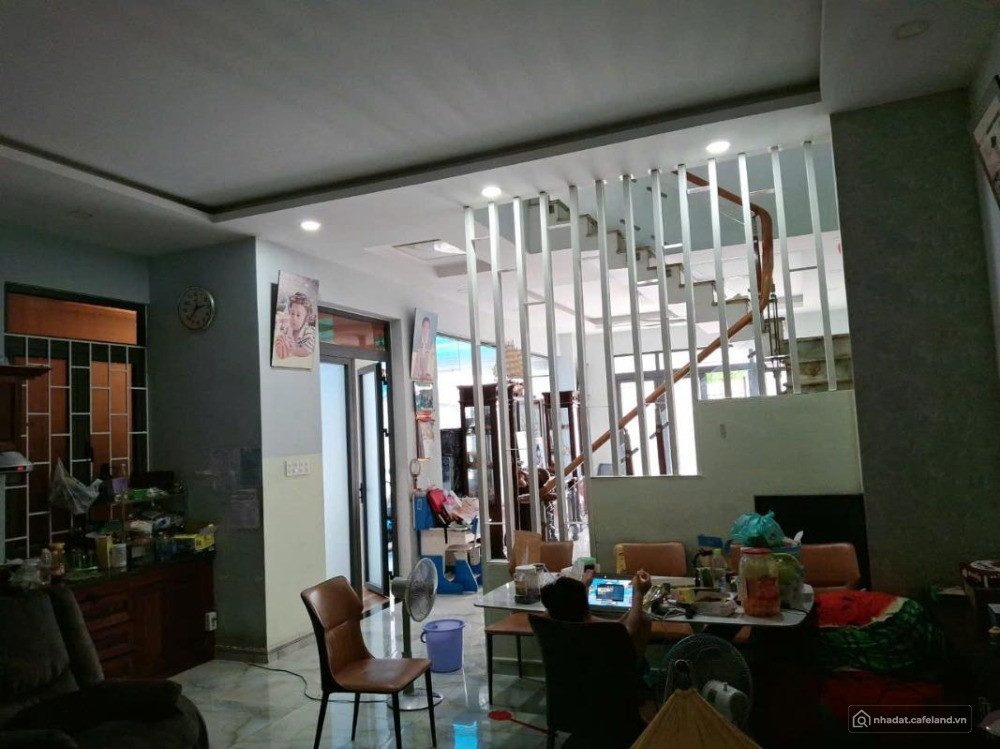 Bán nhà MT đường 33 Khu Đông Thủ Thiêm - 192m2 (8x24) 4 tầng giá chỉ 28ty