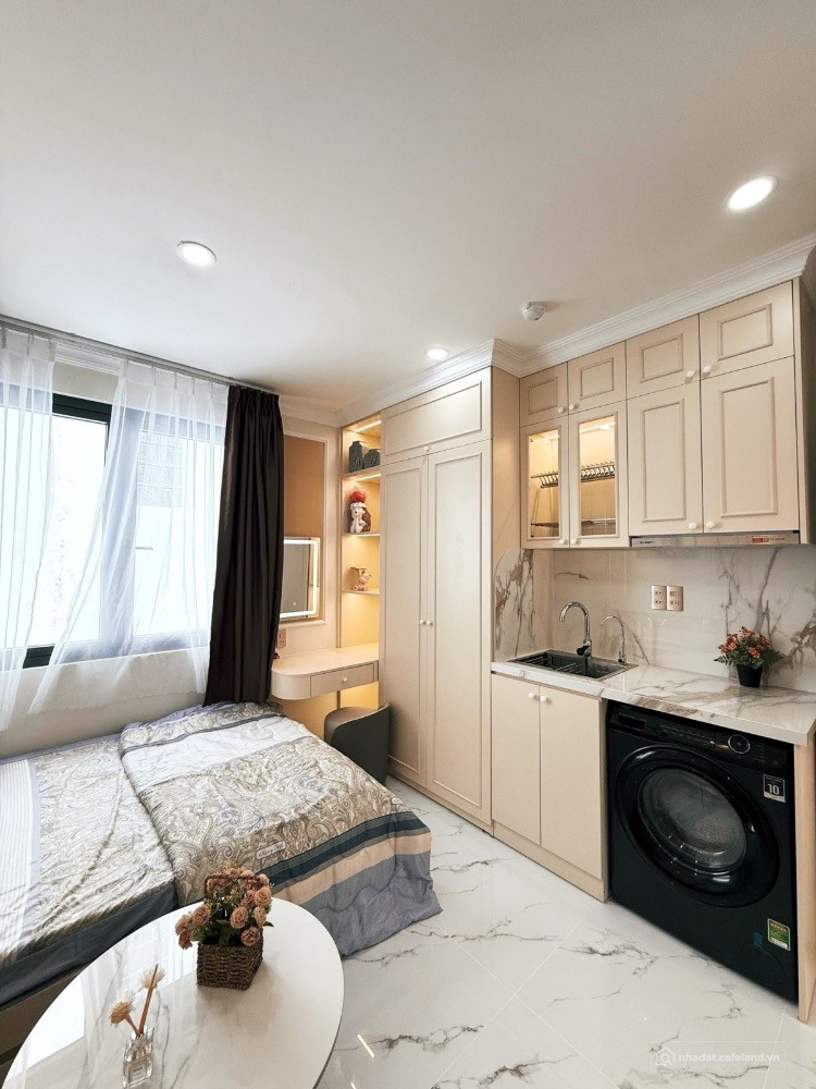 Gấp bán chdv doanh thu 1 tỷ mỗi năm Trung tâm Phú Nhuận Đường Huỳnh Văn Bánh