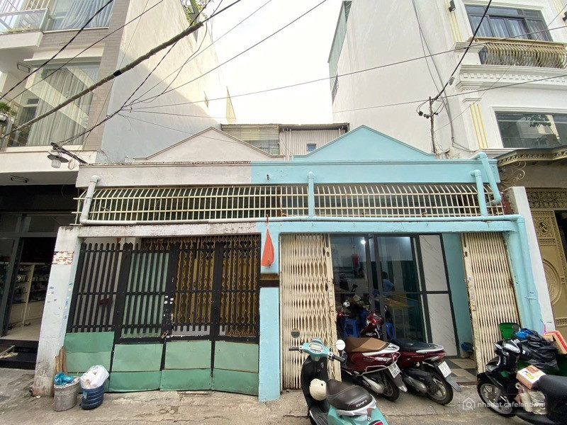VỊ TRÍ ĐẸP-SÁT MẶT TIỀN GÒ DẦU- TÂN PHÚ -GIÁ RẺ-DT 151M2-3 TẦNG-NGANG KHỦNG 8M