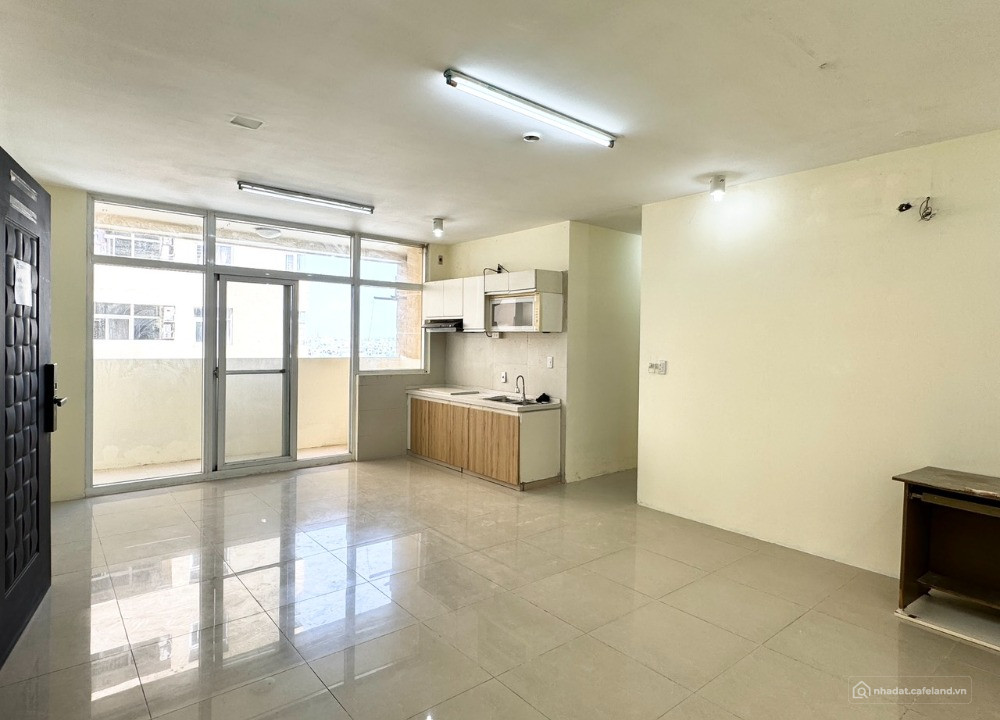 Cho thuê căn góc 81m2 Hoàng Kim Thế Gia 7.5tr/tháng ban công thoáng mát, an ninh