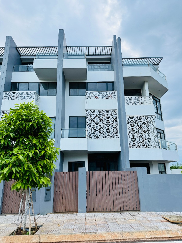 Bán Nhà Phố 5m x 25m | 1 trệt - 3 lầu | Trung Tâm Thành Phố Buôn Ma Thuột