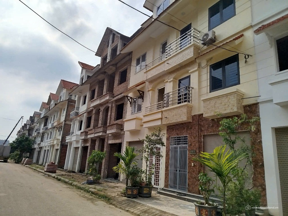 CƠ HỘI VÀNG CHO NHÀ ĐẦU TƯ KHÔN NGOAN – NHÀ 4 TẦNG XÂY THÔ – GIỮ TIỀN AN TOÀN