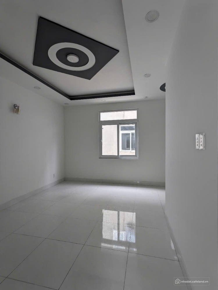 Chủ ngộp bán gấp nhà phố hoàn thiện,1 trệt 2 lầu, dt:75m2,shr. Lh: 0985819648.