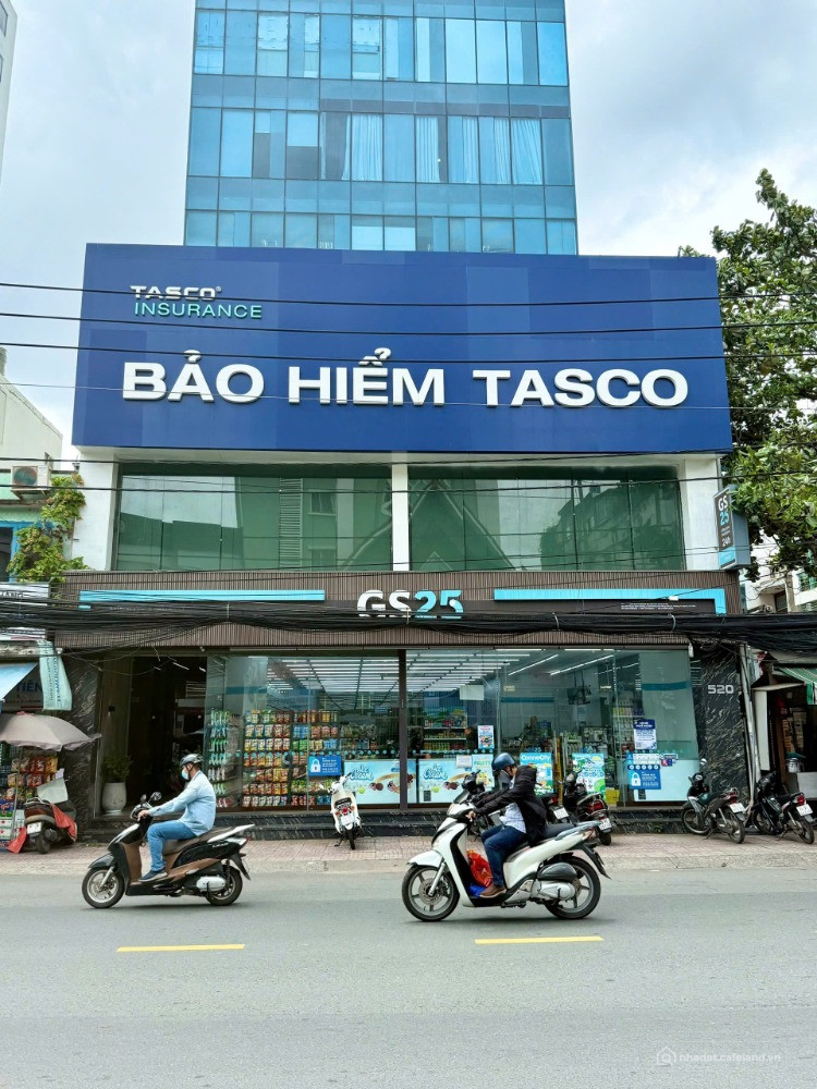 Bán tòa nhà hầm 10 tầng MT Cạch Mạng Tháng Tám, Q3, DT 12 x 26m, HĐT 350 triệu/t