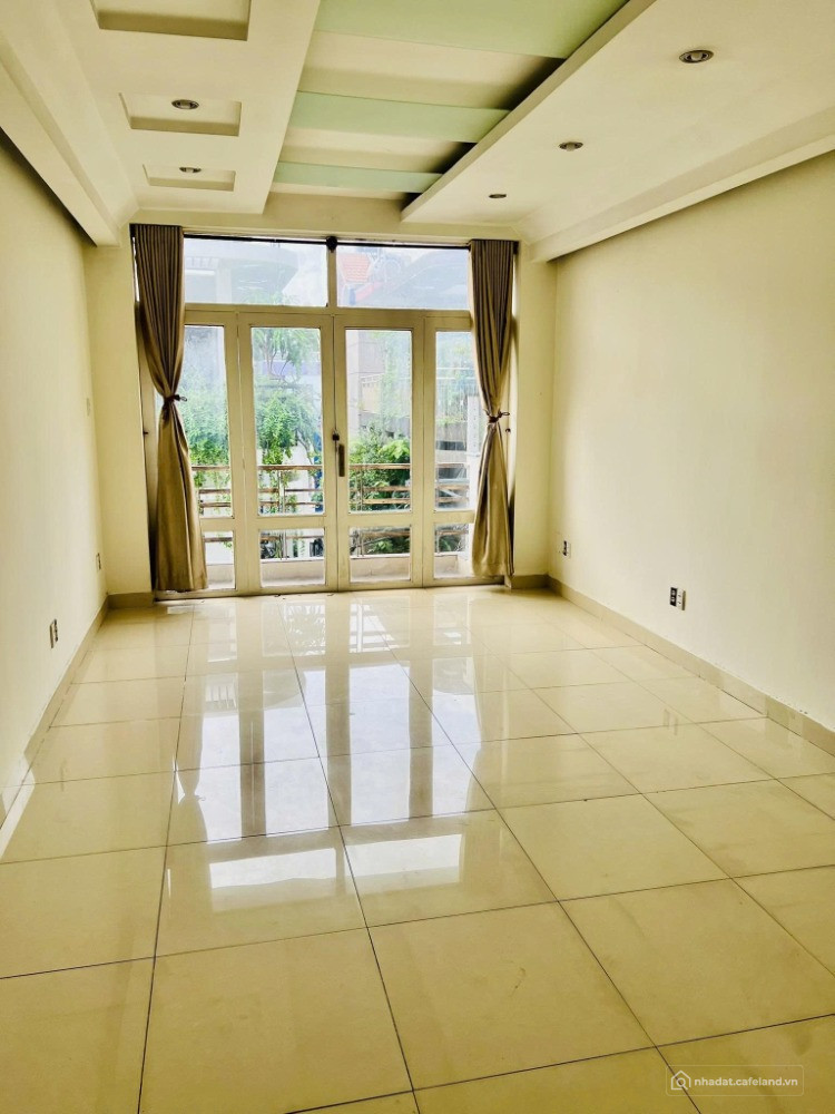 MẶT TIỀN SÁT NGÃ TƯ BẢY HIỀN – TRƯỜNG CHINH, Q.TÂN BÌNH